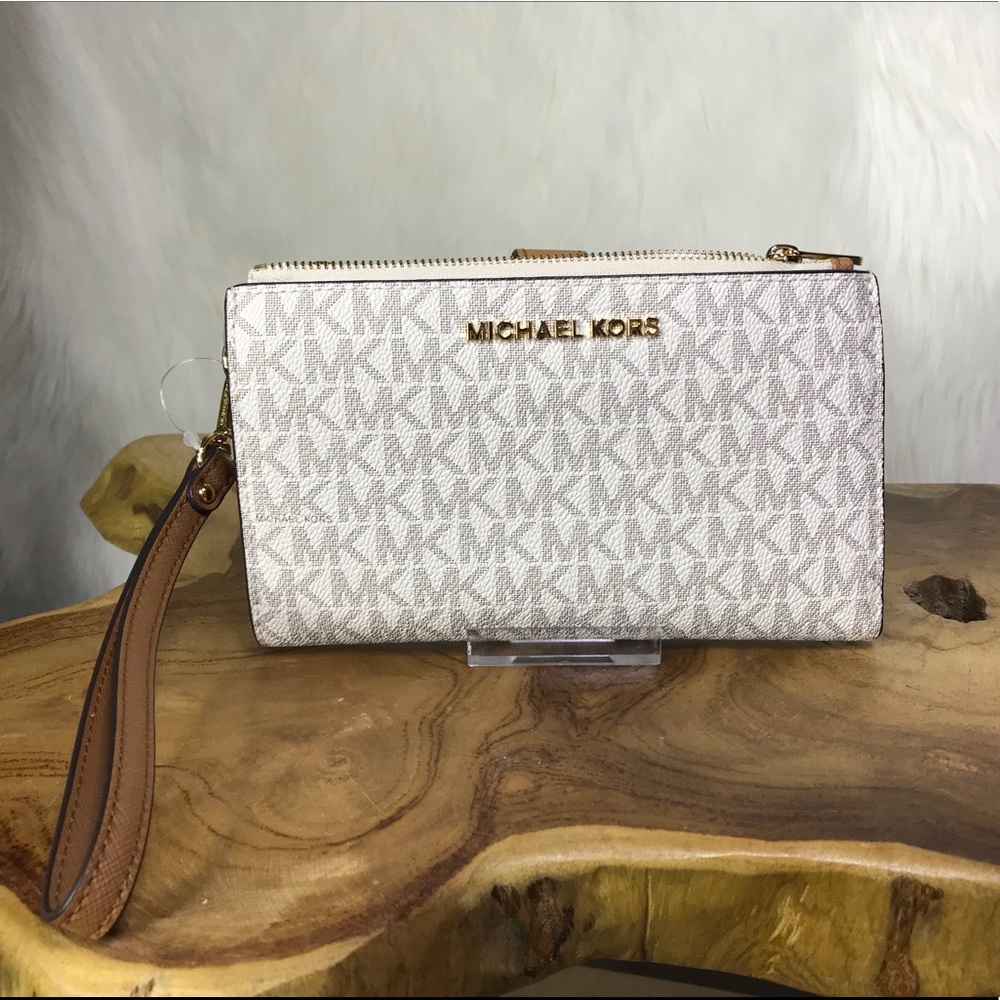 Michael Kors Jet Set Travel Double Zip Wristlet
